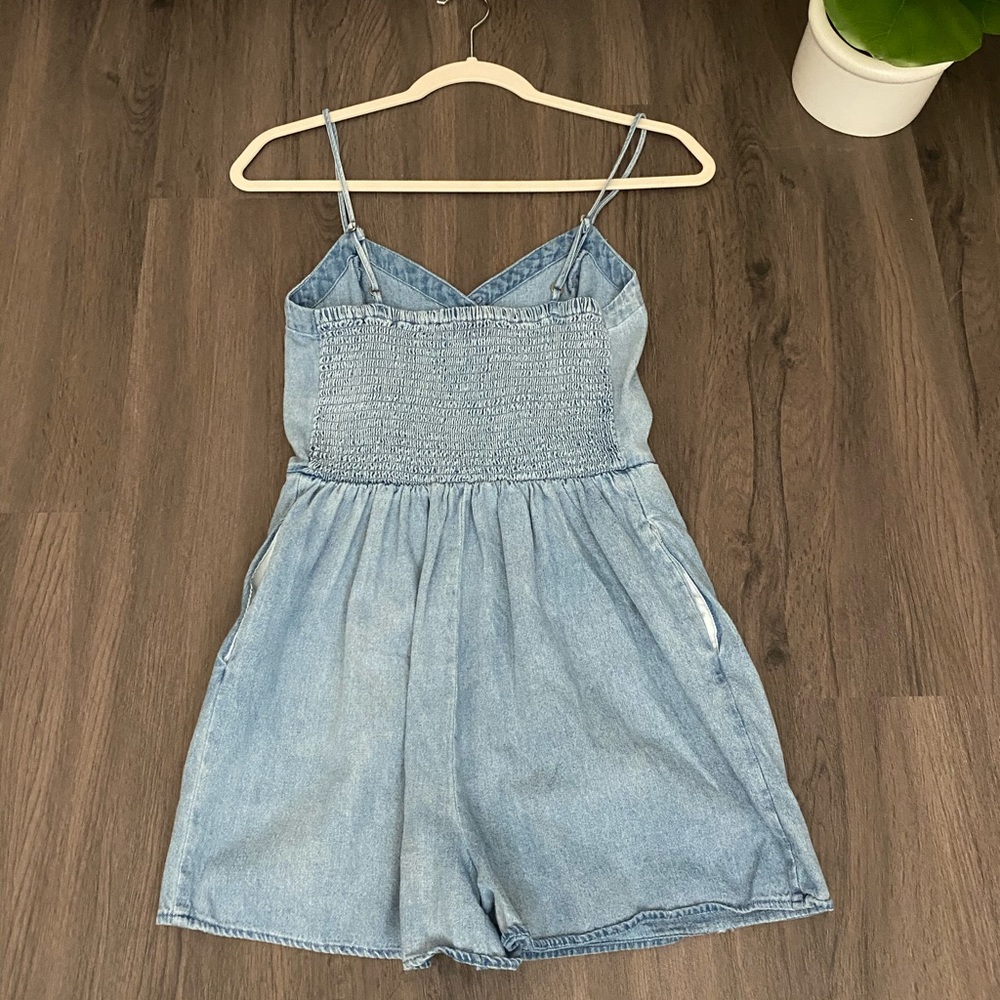 Small blue romper - Picture 2 of 3